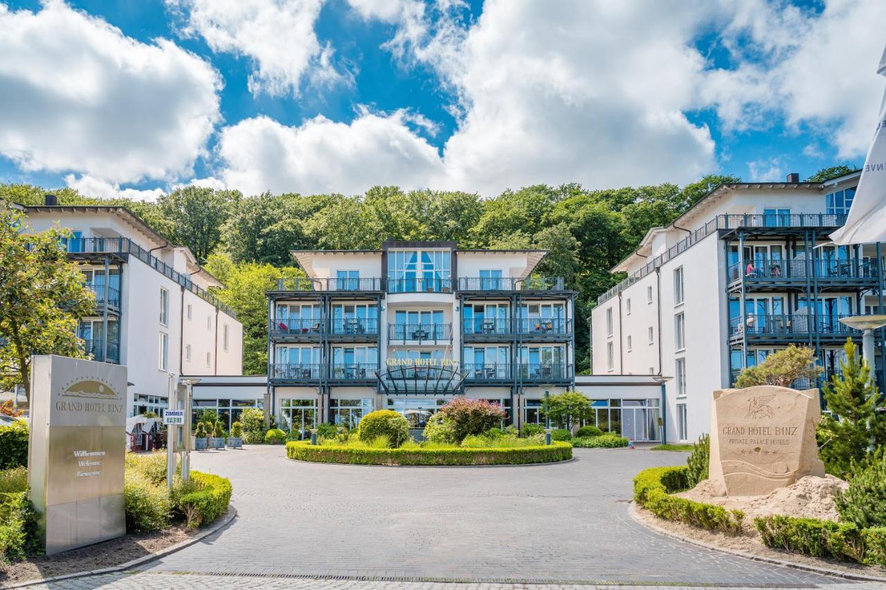 Grand Hotel Binz Exterior photo The German National Academy for Public Health at the Robert Koch Institute