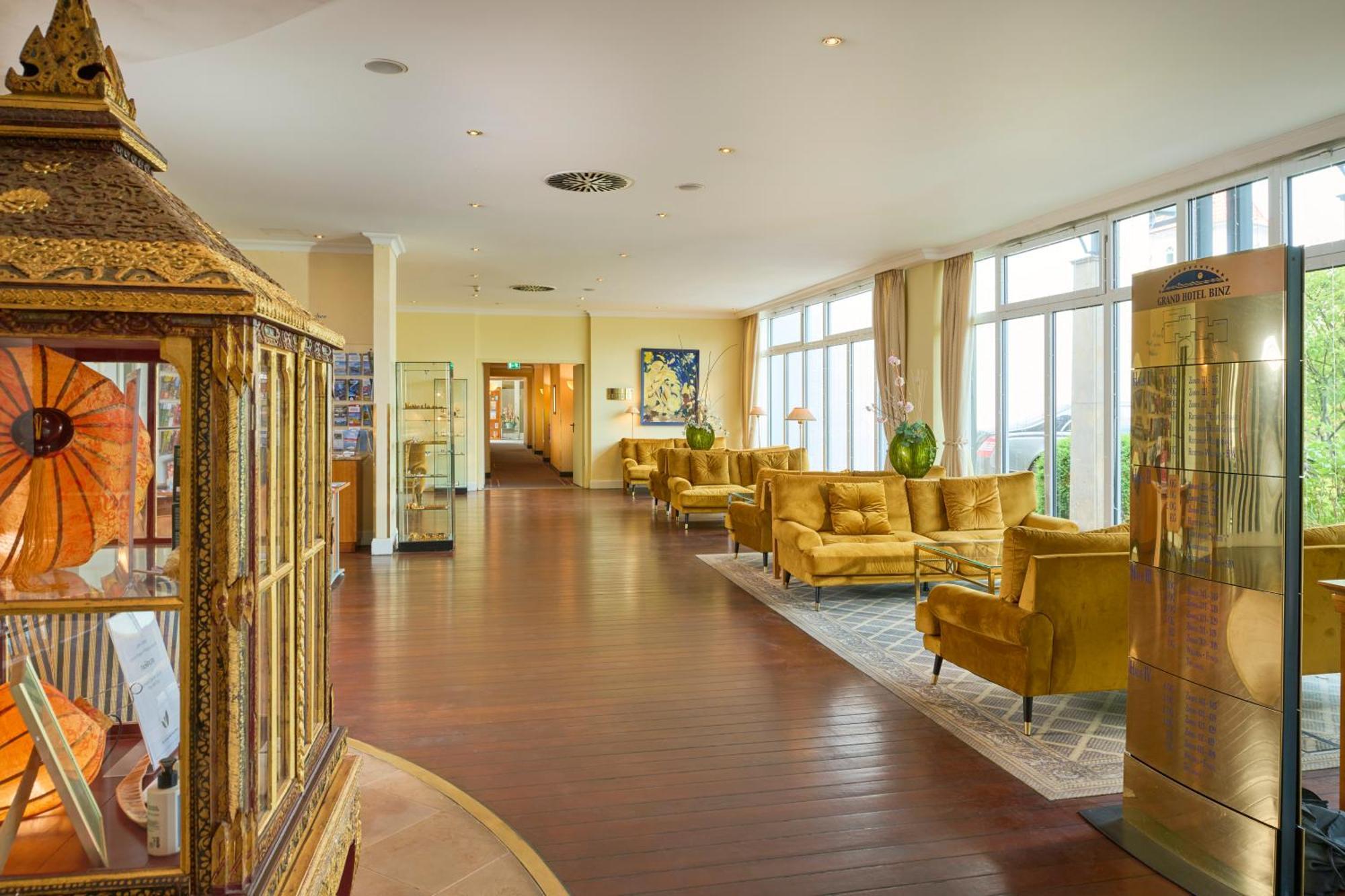 Grand Hotel Binz Exterior photo The lounge at the airport
