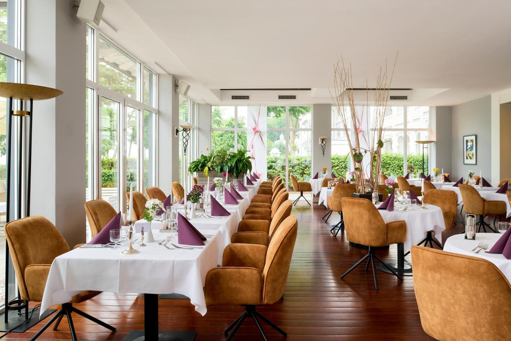 Grand Hotel Binz Exterior photo Restaurant