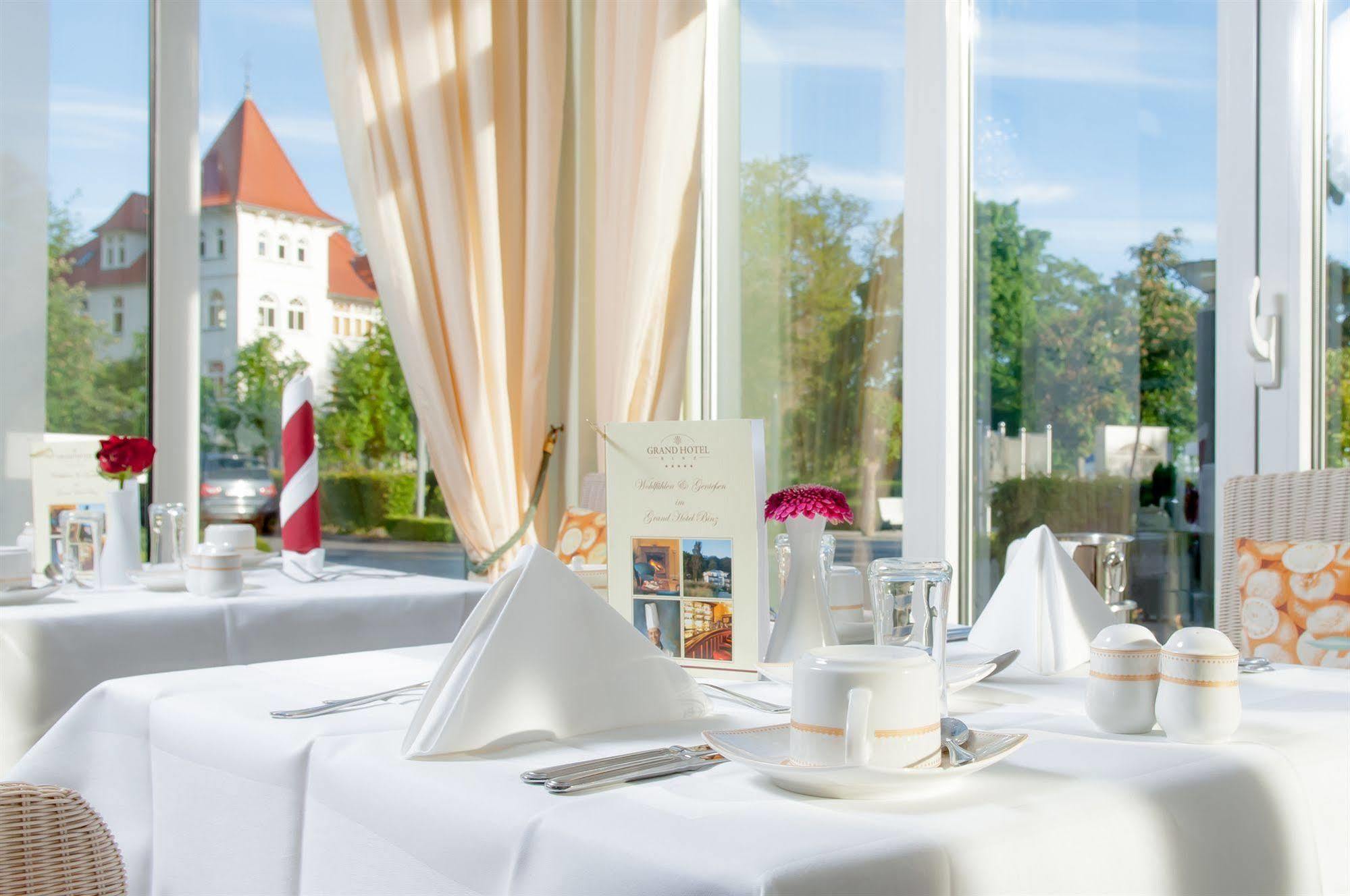 Grand Hotel Binz Exterior photo Restaurant